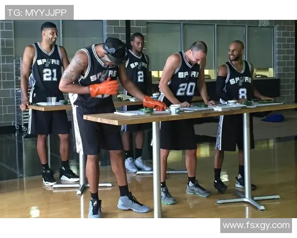 马刺对阵尼克斯吉诺比利的精彩表现与传奇时刻回顾