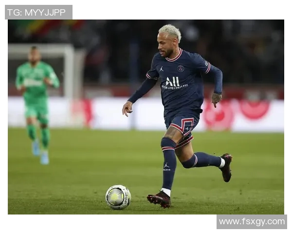 巴黎圣日耳曼击败马赛跻身法甲榜首，内马尔表现抢眼