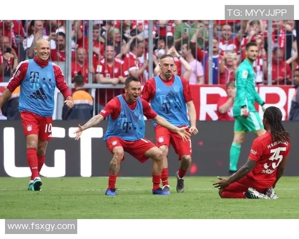 拜仁开门红，多特遭遇首战失利，青黄之战再度掀起激情火花