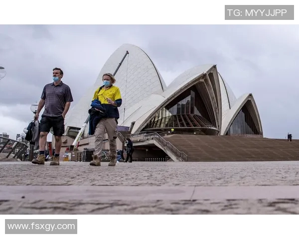 国际足球赛事受新冠疫情影响面临延期困境，欧洲冠军联赛或推迟进行